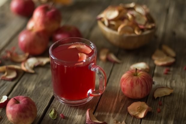 Compote of fresh apples and dried fruits