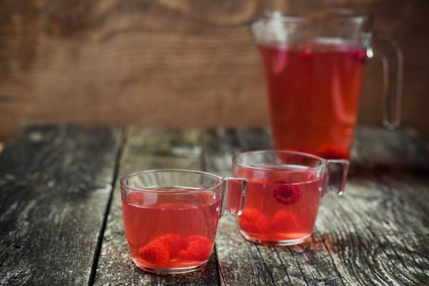 Raspberry compote with sugar 