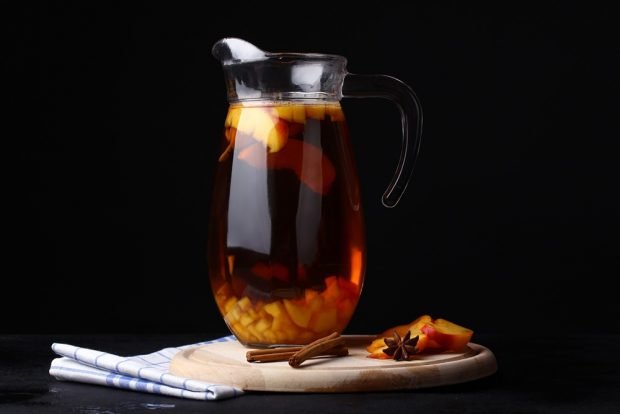 Compote of apricots and nectarines with cinnamon