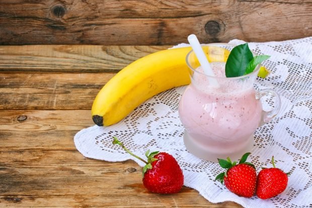 Milkshake with banana and strawberries