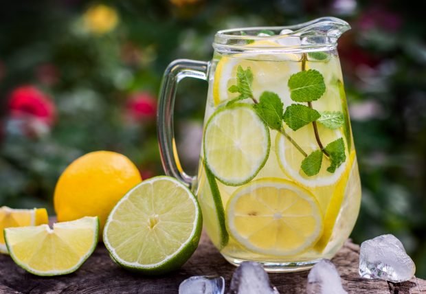 Homemade lemonade 