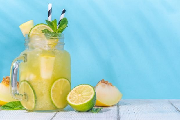 Melon lemonade is a simple and delicious recipe, how to cook step by step