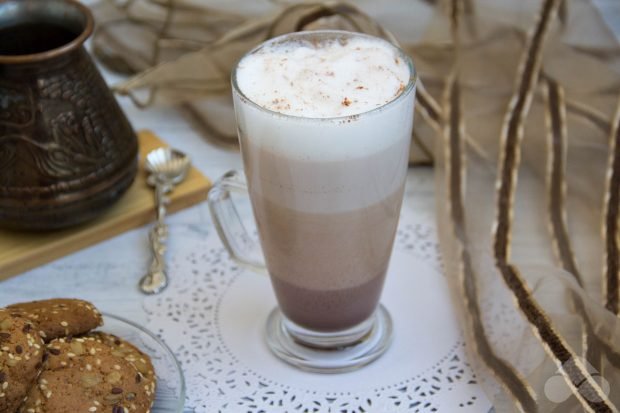 Vanilla moccachino – a simple and delicious recipe with photos (step by step)