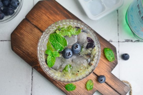 Blueberry mojito : photo of recipe preparation, step 6