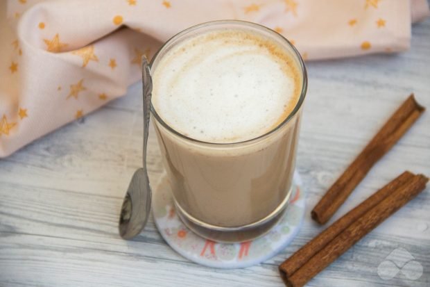 Spicy tea latte – a simple and delicious recipe with photos (step by step)