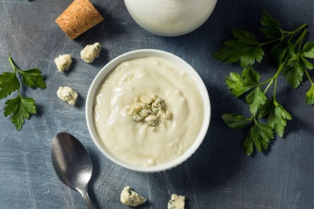 Blue cheese sauce is a simple and delicious recipe, how to cook step by step