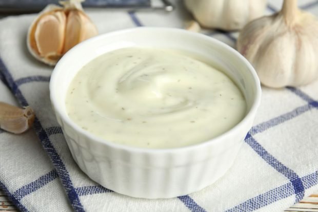 Garlic sauce for shawarma is a simple and delicious recipe, how to cook step by step