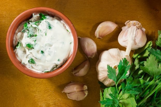 Garlic sauce for barbecue is a simple and delicious recipe, how to cook step by step