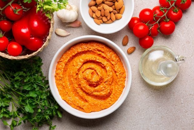 Romesco sauce is a simple and delicious recipe, how to cook step by step