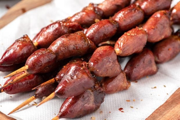 Marinade for chicken hearts on the grill is a simple and delicious recipe, how to cook step by step