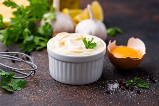 Homemade mayonnaise 