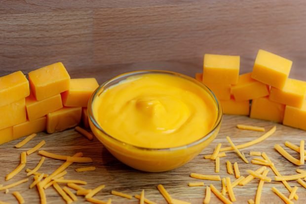 Classic cheddar cheese sauce