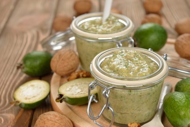 Feijoa sauce for meat