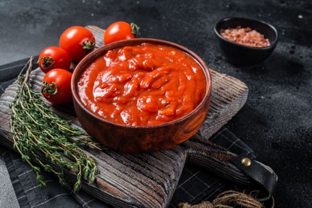 Tomato sauce for pizza