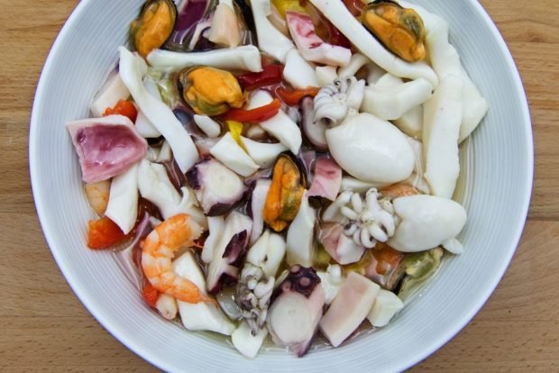 Assorted seafood salad