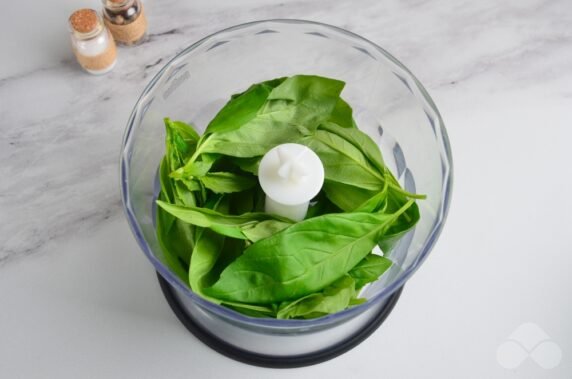 Basil Pesto sauce: photo of recipe preparation, step 1