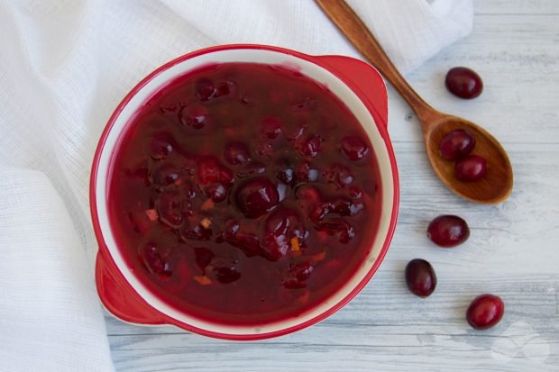 Cranberry sauce – a simple and delicious recipe with photos (step by step)