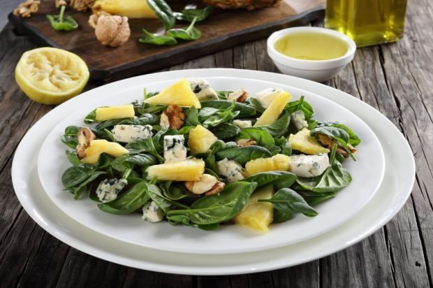 Salad with spinach, pineapples, cheese and walnuts – a simple and delicious recipe, how to cook step by step