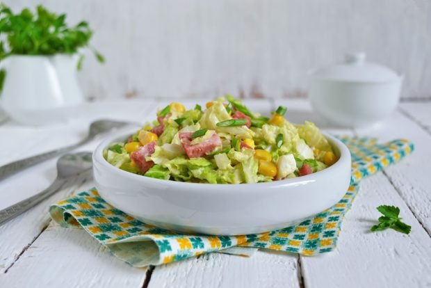 Salad with sausage and Peking cabbage 