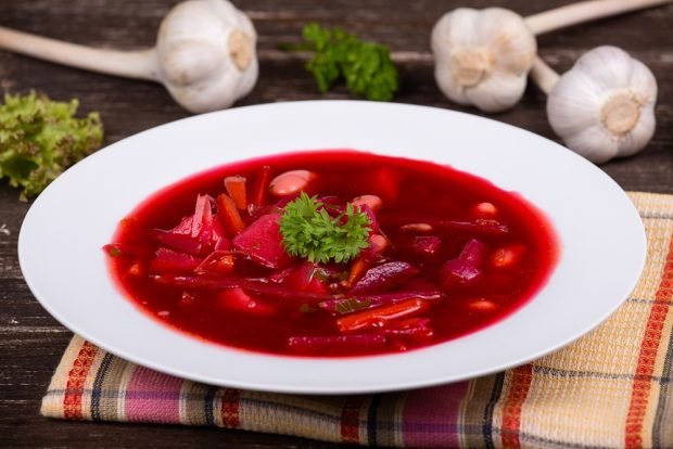 Borscht with eggplant