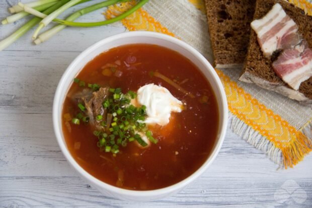 Borscht with beef and bacon – a simple and delicious recipe with photos (step by step)