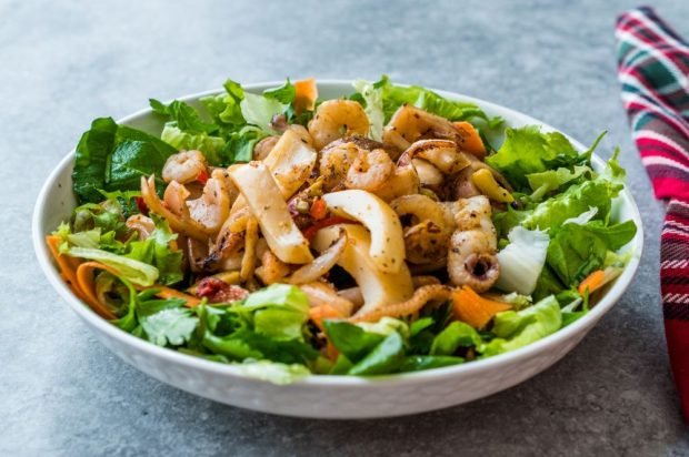 Fresh seafood and greens salad