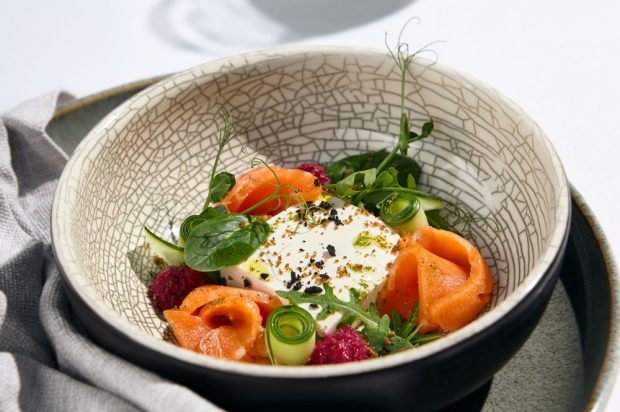 The original salad of beetroot, red fish, cucumbers and feta 