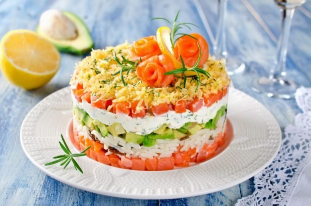 Puff salad with red fish and avocado