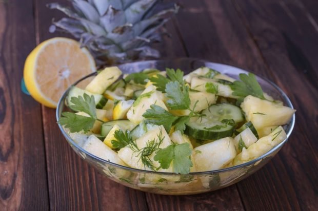 Fresh salad with pineapple, cucumbers and apple – a simple and delicious recipe, how to cook step by step