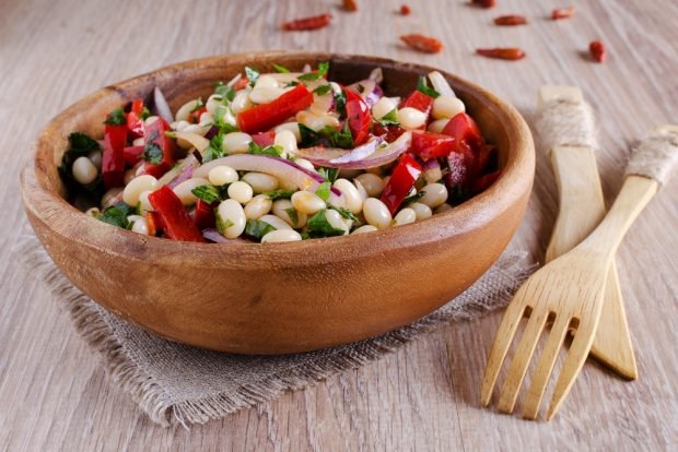 Beetroot and bean salad is a simple and delicious recipe, how to cook step by step