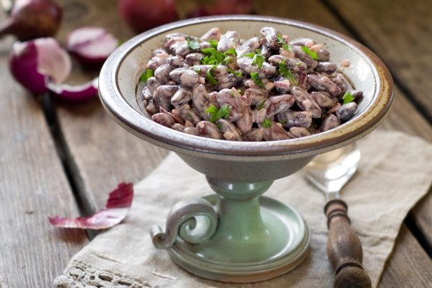 Salad with beans and yogurt is a simple and delicious recipe, how to cook step by step