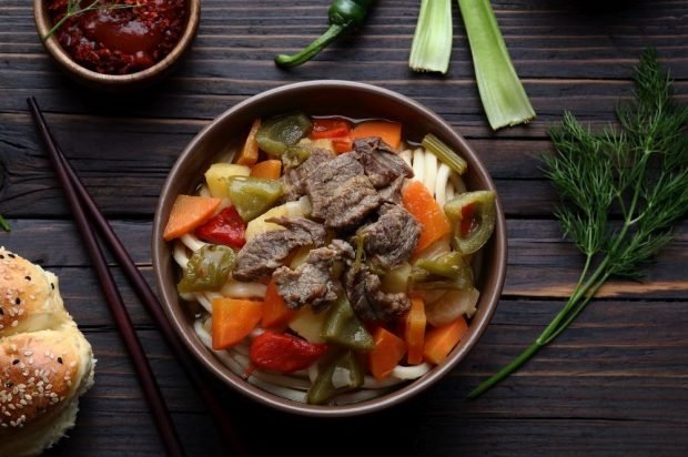Lagman with lamb and celery 