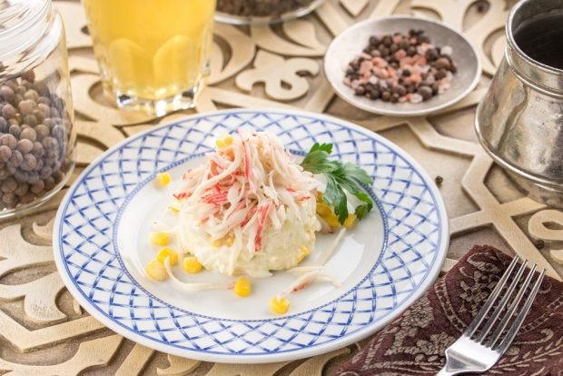 Crab salad with cabbage and onions