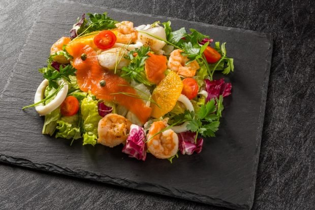 Salad with seafood and oranges – a simple and delicious recipe, how to cook step by step