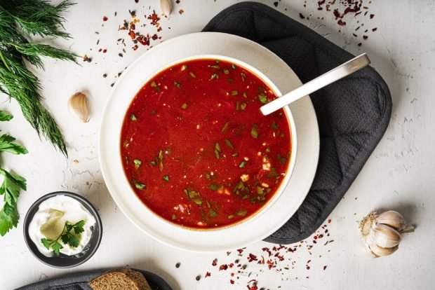 Borscht with eggplant and cabbage