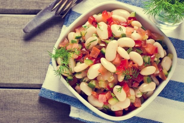 Salad with cucumbers, tomatoes and beans – a simple and delicious recipe, how to cook step by step