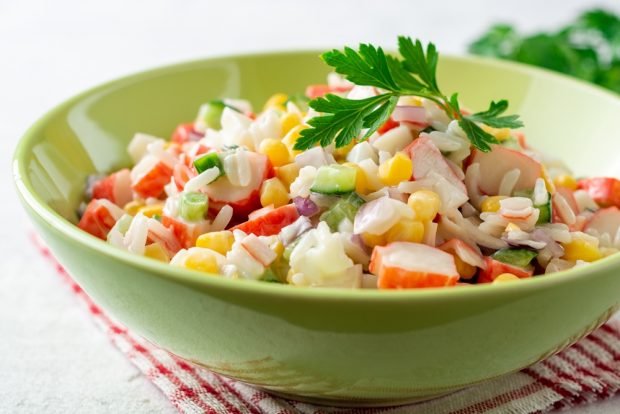 Festive crab salad with green onions