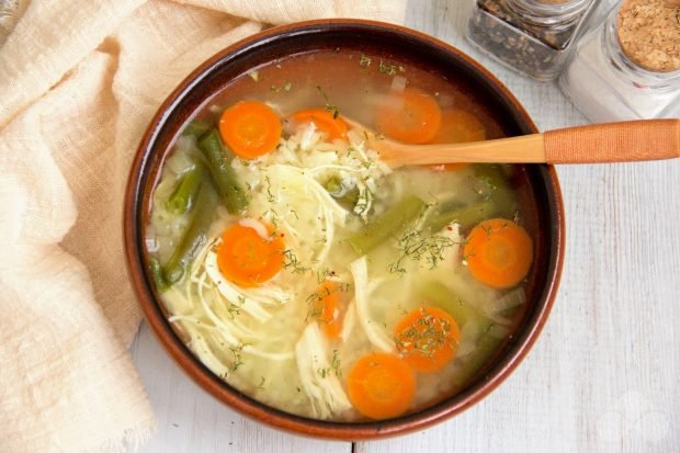 Dietary chicken soup – a simple and delicious recipe with photos (step by step)