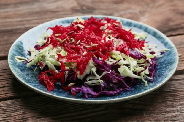 Color cabbage salad with beetroot is a simple and delicious recipe how to cook step by step