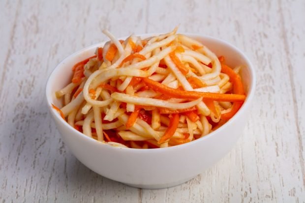 Korean carrot with daikon 