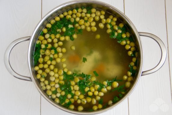 Pea soup with canned peas: photo of recipe preparation, step 4