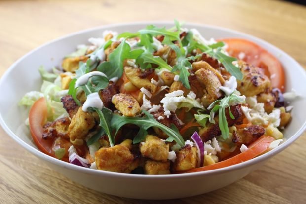 Salad with fried chicken and feta