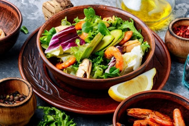 Salad with shrimp, mussels and avocado – a simple and delicious recipe, how to cook step by step