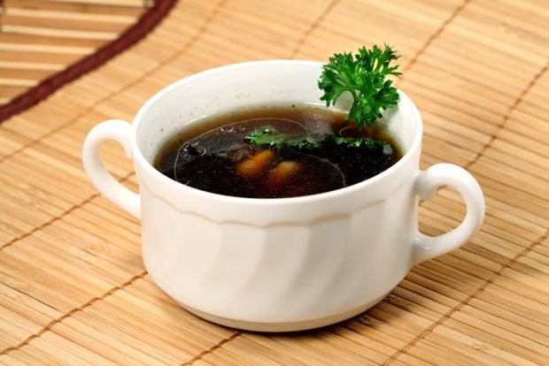 Dried porcini mushroom broth 