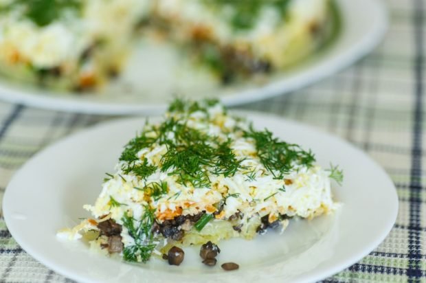 Puff salad with mushrooms, Korean carrots and egg