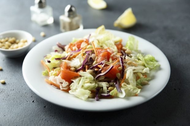 Salad with red fish, cabbage and carrots is a simple and delicious recipe, how to cook step by step