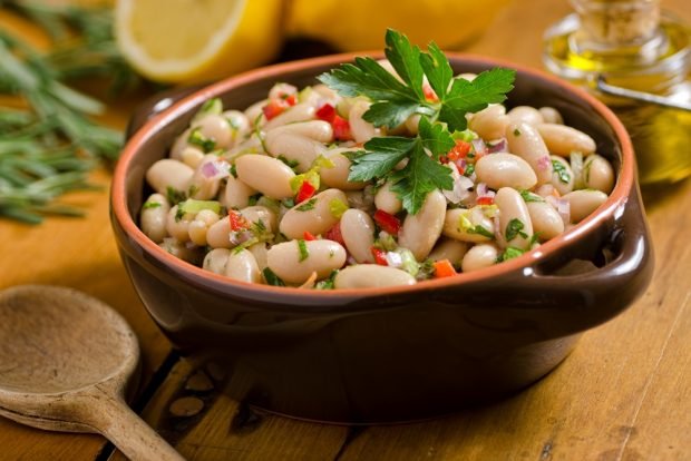 Spicy salad with boiled beans – a simple and delicious recipe, how to cook step by step