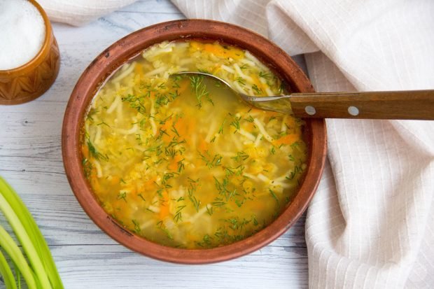 Red lentil soup is a simple and delicious recipe with photos (step by step)
