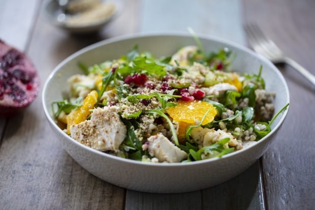 Salad with buckwheat, smoked chicken and tangerines