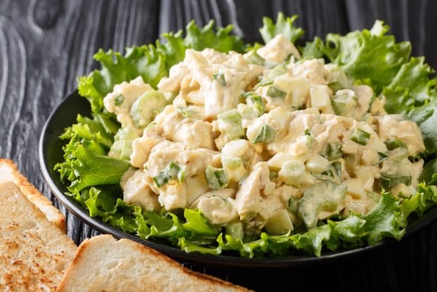 Salad with smoked chicken, celery and eggs – a simple and delicious recipe, how to cook step by step